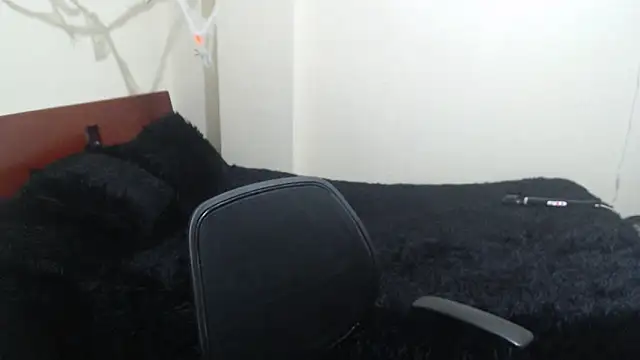 Snapshot of ruby_sky69 chatting on 10/30/25, 12:50 ruby sky69 online show from 10/30/25, 12:50