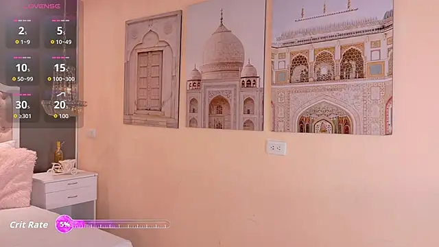 Snapshot of VioletBlaze chatting on 11/18/25, 01:04 VioletBlaze online show from 11/18/25, 01:04