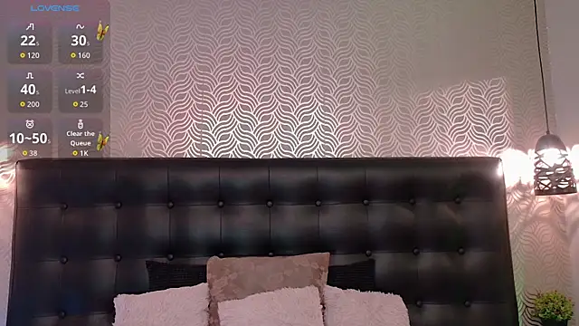 Sharonevanss  online show from 04/23/26, 08:22