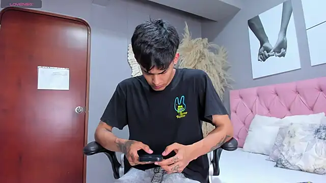 Thiago twink online show from 10/02/25, 07:32