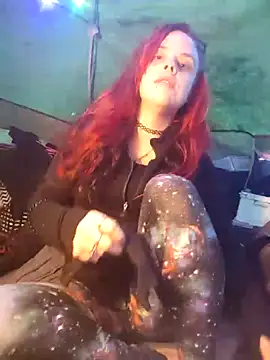 Snapshot of TWiSTYTheTwizted chatting on 12/02/25, 01:39 TWiSTYTheTwizted online show from 12/02/25, 01:39