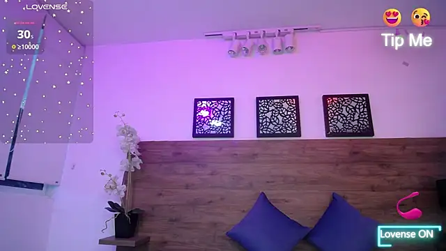 AlexandraCambell online show from 09/17/25, 07:37