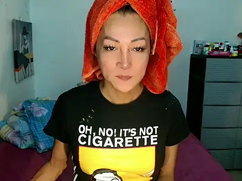 gorgeousYNEZ22 online show from 03/18/26, 11:24