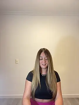 Zara Ross online show from 10/14/25, 12:33