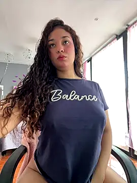 lana rousse01 online show from 10/28/25, 01:58