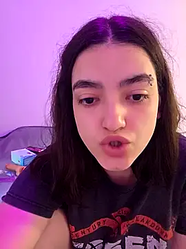 Snapshot of abrilour chatting on 04/05/26, 09:12 abrilour online show from 04/05/26, 09:12