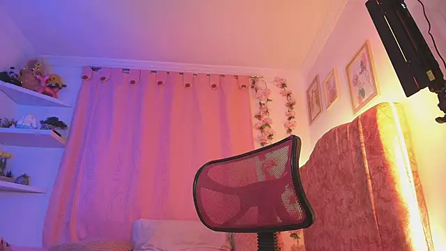 evansweett7 online show from 10/07/25, 12:30