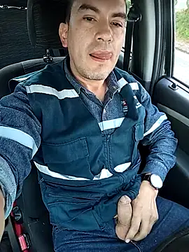 Snapshot of Blackaxes chatting on 11/13/25, 10:30 Blackaxes online show from 11/13/25, 10:30