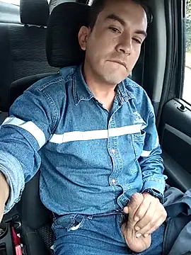 Blackaxes online show from 04/13/26, 09:31