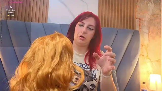 angel  red  online show from 03/15/26, 03:56