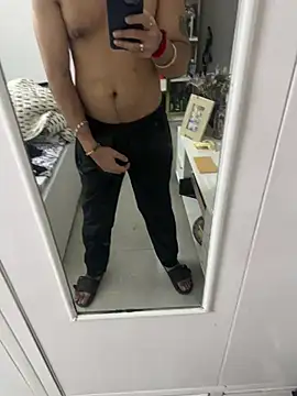 7 INCH MONSTER online show from 02/23/26, 08:01