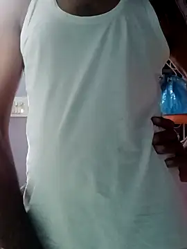 Snapshot of funcreat chatting on 09/24/25, 12:25 funcreat online show from 09/24/25, 12:25