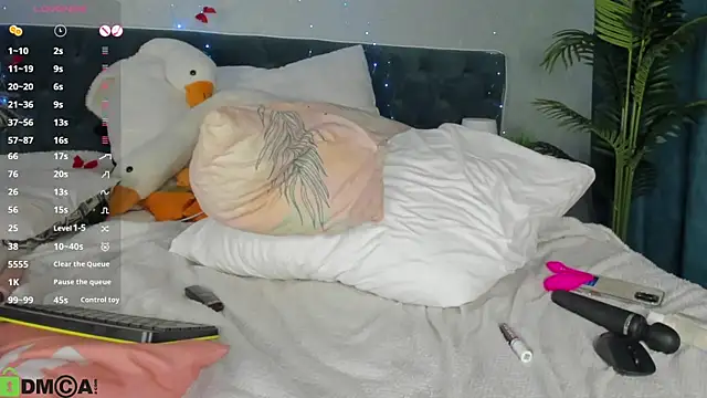  xna  online show from 04/06/26, 04:46