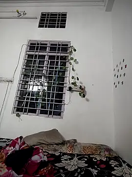 HOTSEXY KAVYA online show from 03/18/26, 04:48