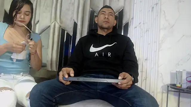 Morganandmegan online show from 11/18/25, 11:14