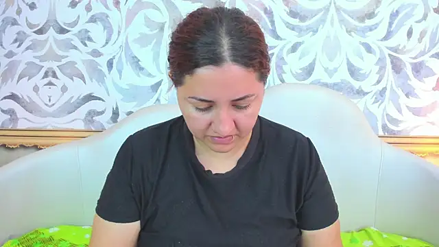 mishell lovely online show from 10/28/25, 12:30