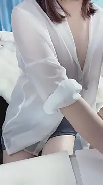 xiaoyang222 online show from 11/28/25, 07:11