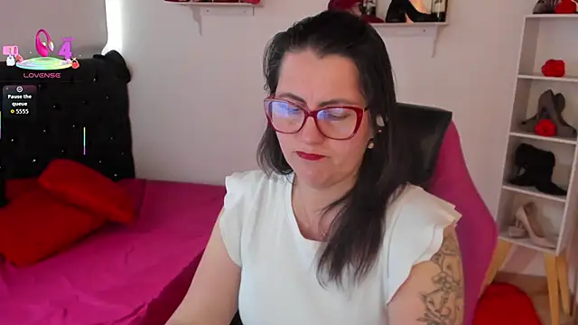Snapshot of D_Martii chatting on 09/15/25, 12:38 D Martii online show from 09/15/25, 12:38