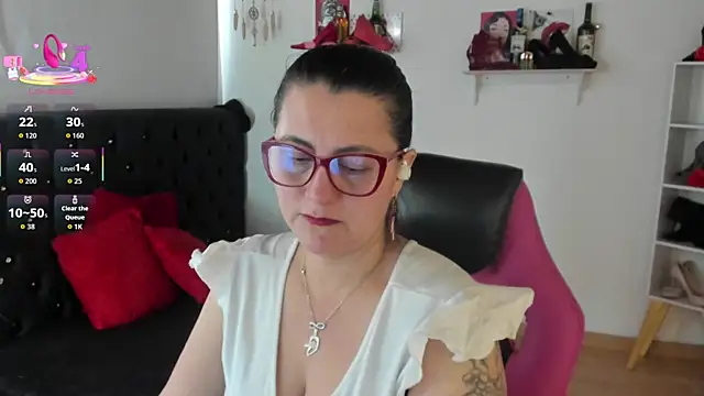 Snapshot of D_Martii chatting on 09/25/25, 12:31 D Martii online show from 09/25/25, 12:31