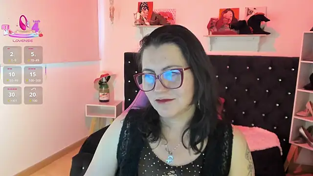 Snapshot of D_Martii chatting on 10/08/25, 11:41 D Martii online show from 10/08/25, 11:41