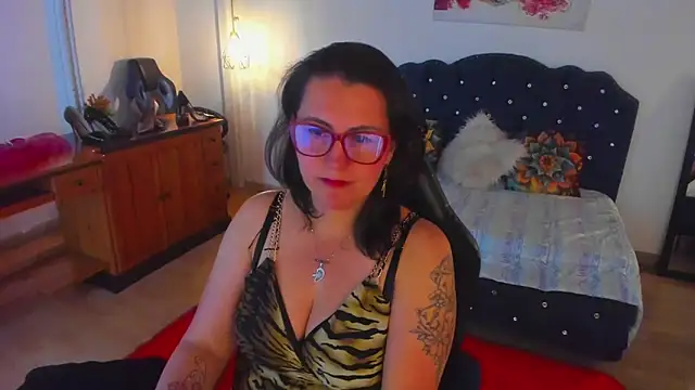Snapshot of D_Martii chatting on 10/14/25, 02:07 D Martii online show from 10/14/25, 02:07
