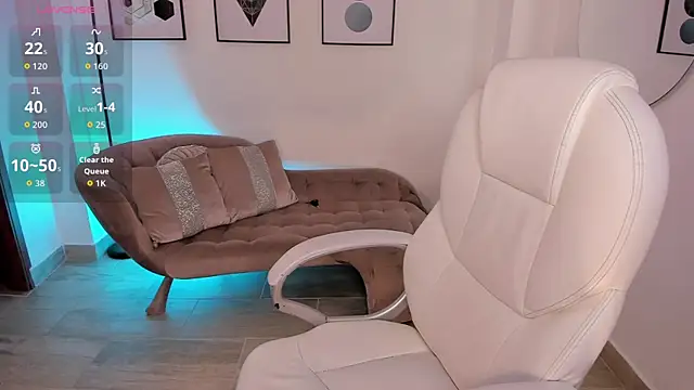 Snapshot of Beverly_johnson chatting on 10/01/25, 03:56 Beverly johnson online show from 10/01/25, 03:56