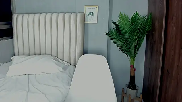 khate smith online show from 04/23/26, 04:20