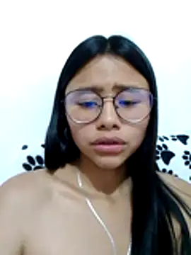 SofieLove 01 online show from 04/11/26, 07:51