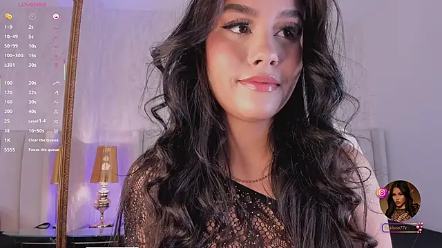 Snapshot of Tokio-Shuang chatting on 10/23/25, 09:02 Tokio-Shuang online show from 10/23/25, 09:02