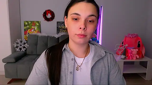 queenofthesense  online show from 11/18/25, 02:43