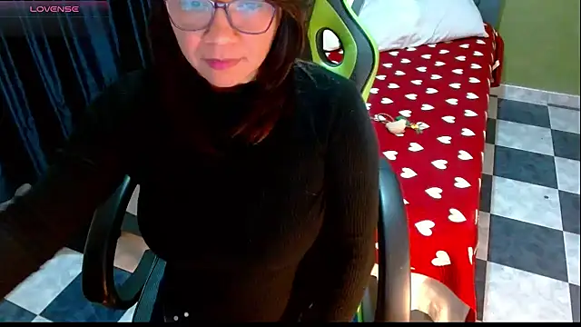 hiilarybrown online show from 07/19/26, 02:15