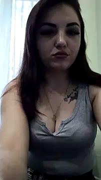 Snapshot of MieaHeldert chatting on 11/19/25, 10:37 MieaHeldert online show from 11/19/25, 10:37