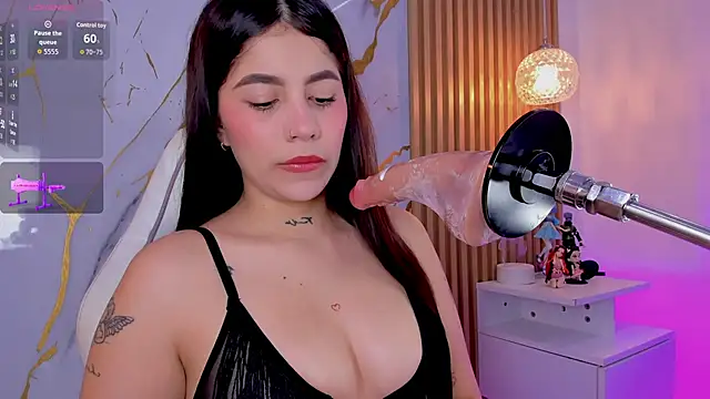 alissaowens  online show from 04/01/26, 12:17