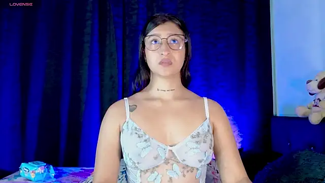 EVAH LEE  online show from 11/27/25, 03:52