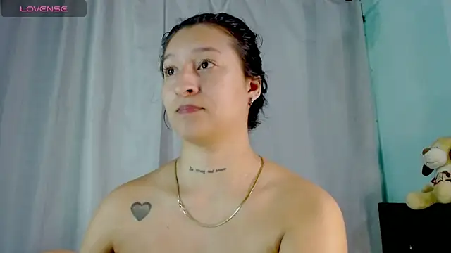 EVAH LEE  online show from 01/14/26, 01:44