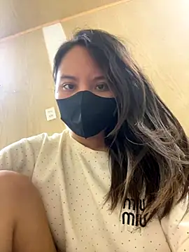 -Mie-xxx online show from 10/24/25, 11:39