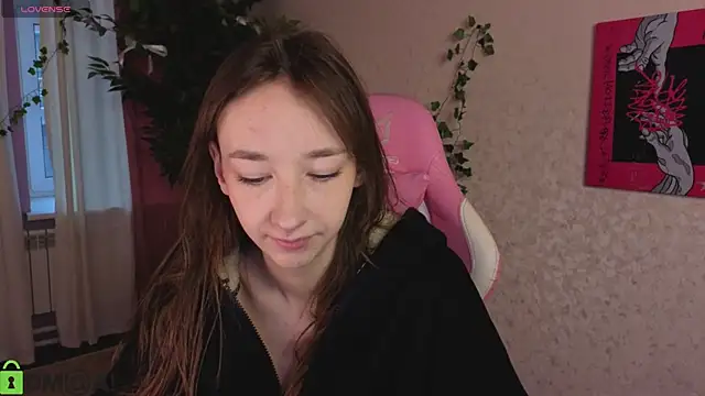 Snapshot of Miche1le_Allenne chatting on 05/29/26, 01:03 Miche1le Allenne online show from 05/29/26, 01:03