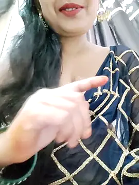 Snapshot of Sofia-ex chatting on 09/30/25, 07:24 Sofia-ex online show from 09/30/25, 07:24