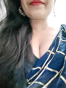 Snapshot of Sofia-ex chatting on 10/13/25, 07:30 Sofia-ex online show from 10/13/25, 07:30