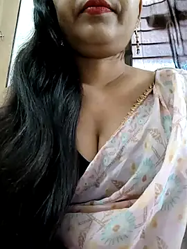 Snapshot of Sofia-ex chatting on 10/15/25, 07:41 Sofia-ex online show from 10/15/25, 07:41