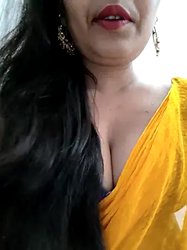 Snapshot of Sofia-ex chatting on 10/16/25, 08:04 Sofia-ex online show from 10/16/25, 08:04