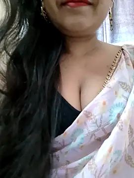 Snapshot of Sofia-ex chatting on 10/17/25, 07:33 Sofia-ex online show from 10/17/25, 07:33