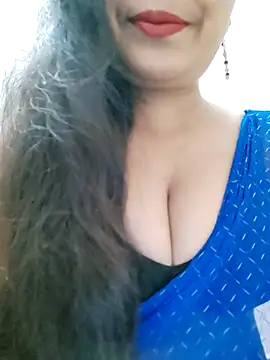 Snapshot of Sofia-ex chatting on 10/29/25, 07:43 Sofia-ex online show from 10/29/25, 07:43