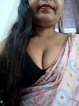 Snapshot of Sofia-ex chatting on 11/07/25, 06:57 Sofia-ex online show from 11/07/25, 06:57