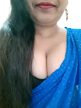 Snapshot of Sofia-ex chatting on 11/24/25, 08:03 Sofia-ex online show from 11/24/25, 08:03