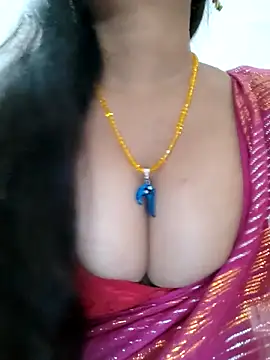 Snapshot of Sofia-ex chatting on 11/28/25, 08:50 Sofia-ex online show from 11/28/25, 08:50