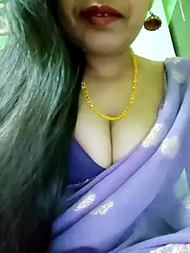 Snapshot of Sofia-ex chatting on 12/03/25, 07:49 Sofia-ex online show from 12/03/25, 07:49