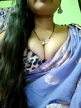 Snapshot of Sofia-ex chatting on 12/15/25, 06:06 Sofia-ex online show from 12/15/25, 06:06