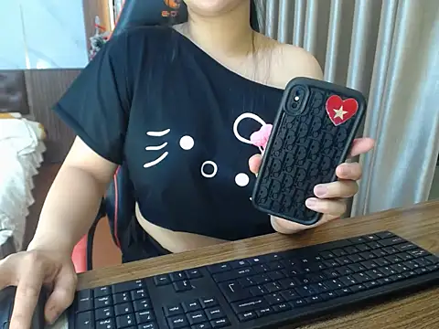 Snapshot of NANA_199k chatting on 11/29/25, 05:05 NANA 199k online show from 11/29/25, 05:05