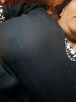 Snapshot of your-cute-baby chatting on 12/16/25, 06:57 your-cute-baby online show from 12/16/25, 06:57